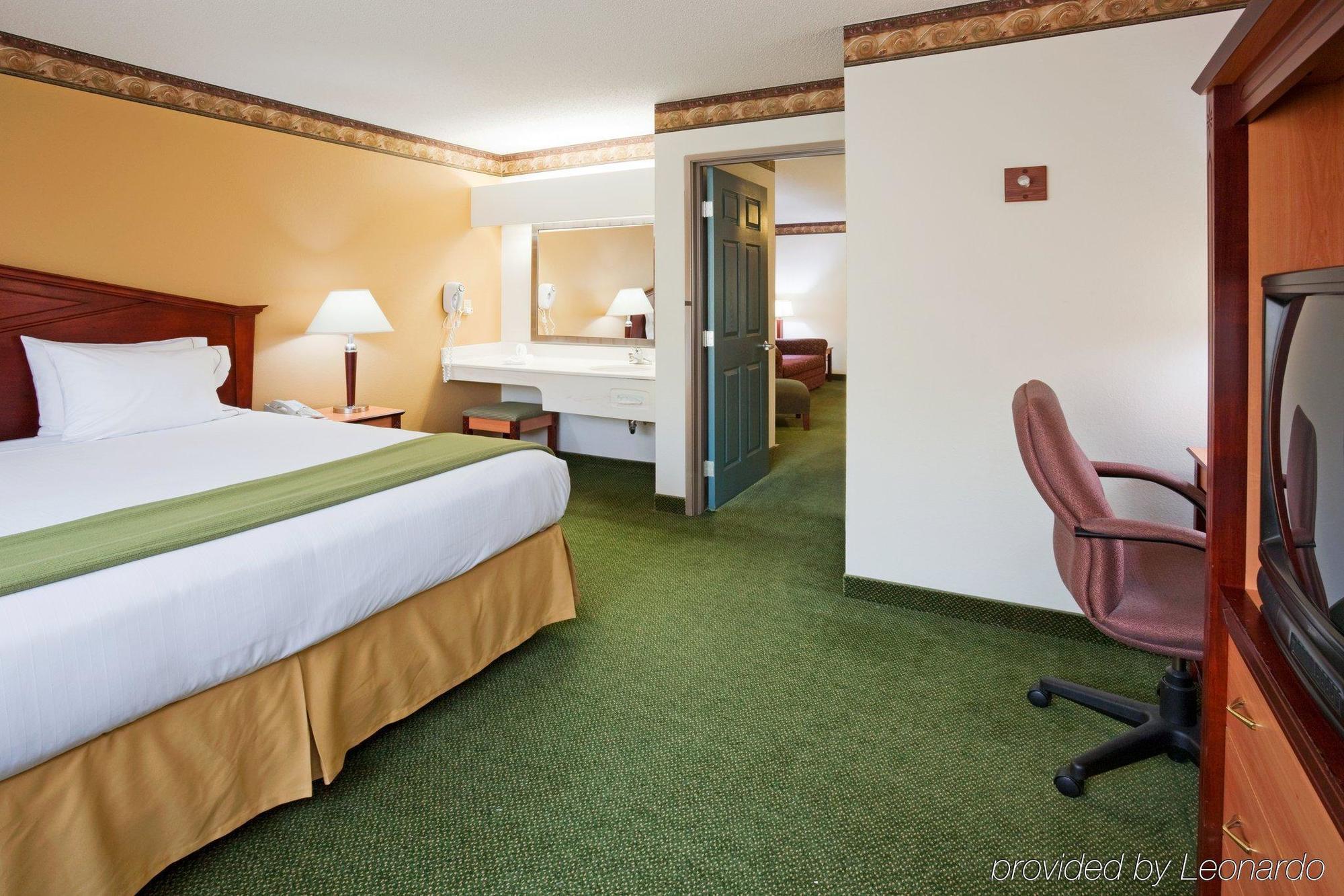 Holiday Inn Express Hotel & Suites Minneapolis-Golden Valley By Ihg Saint Louis Park Habitación foto
